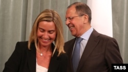 Федерика Могерини и министр иностранных дел России Сергей Лавров в Москве. 9 июля 2014 года