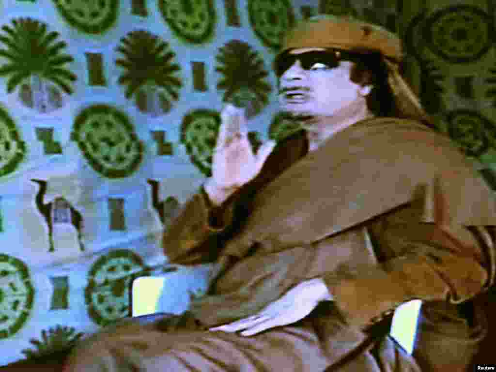 Libijski lider Muamar Gadafi dao je intervju libanonskoj televiziji u Tripoliju, 15.03.2011. Foto: Reuters / LBC