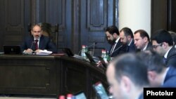 Armenia -- Prime Minister Nikol Pashinian speaks during a cabinet meeting in Yerevan, March 26, 2020.