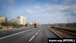 Відремонтована дорога на вулиці Будьонного в Керчі 20 лютого 2018 року