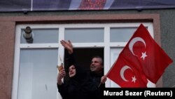 Susținători ai președintelui Turciei la Istanbul, 30 martie 2019.