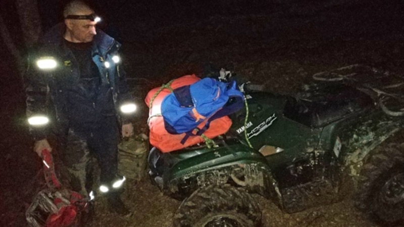 В горах Крыма эвакуировали туриста, повредившего ногу – МЧС
