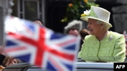 Regina Elisabeta a II-a la Windsor