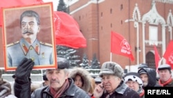 Коммунистлар Сталинның 130 еллыгын искә алды, Мәскәү, 21 декабрь 2009