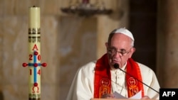 Папа Франциск во время визита в Иерусалим, 26 мая 2014 года. 
