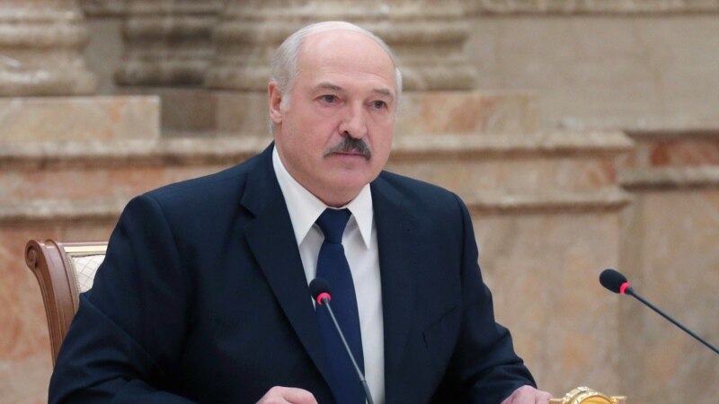 Дар остонаи интихоботи президентӣ Лукашенка нахуствазири навро муаррифӣ кард