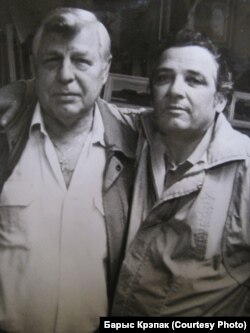 З мастацкім крытыкам Барысам Крэпакам, 1983 год