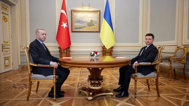 Volodimir Zelenski salută oferta lui Recep Tayyip Erdogan de mediere a conflictului dintre Kiev și Moscova