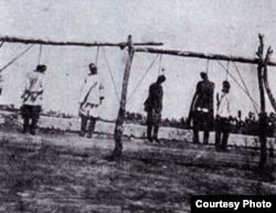 1916-жылдагы көтөрүлүшкө катышкандарды жазалоо. Түркстан облусу, 1916-ж. "Казакстандын тарыхы жана маданиятынын атласы" китебинен алынган сүрөт.