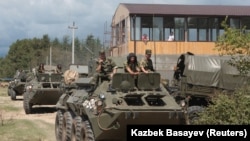 გუდაუთის რუსული ბაზის სამხედროები სამხედრო წვრთნებისას, 2018 წლის აგვისტო