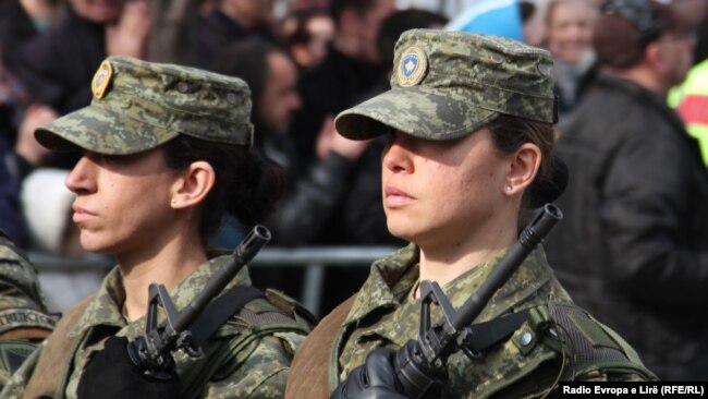 Gratë ushtare të FSK-së
