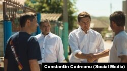 Constantin Codreanu în campanie alături de purtătorul de cuvânt Vlad Ţurcanu