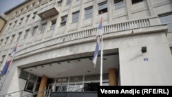 Iz Specijalnog tužilaštva Srbije, čije je sedište u zgradi na fotografiji u Beogradu, saopšteno je da je Dijana Hrkalović osumnjičena za trgovinu uticajem.