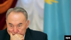 Қазақстан президенті Нұрсұлтан Назарбаев Киевтегі баспасөз мәслихатында. Украина, 2 ақпан 2007 жыл.