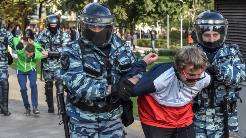 «Пожар» и «протест» стали самыми популярными словами в России