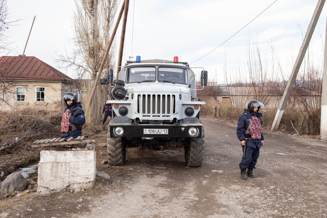 Көптеген лесбияндық порно видеолар етік киген әйел порно