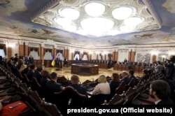 Президент Петро Порошенко взяв участь у церемонії приведення суддів Верховного суду України. Київ, 7 травня 2019 року