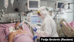 У Сербії офіційно повідомили про 6630 випадків коронавірусу і 125 смертей