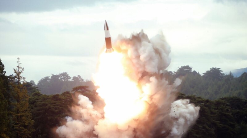 Түндүк Корея жаңы ракеталык сыноо өткөрдү 