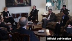 Фотография - пресс-служба МИД Армении