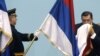 Milorad Dodik ljubi zastavu Republike Srpske, fotoarhiv