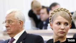 Prime Minister Yulia Tymoshenko and ex-President Leonid Kravchuk at a hearing of the Higher Administrative Court in Kyiv in February 2010