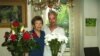 Данчык (Багдан Андрусышын) і ягоная маці Юлія на яе 85-годзьдзе, 19 чэрвеня 2017 году. 