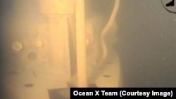 Фрагмент виявленого біля берегів Швеції човна на фото, яке зробили дайвери з «Ocean X-Team»