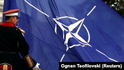 Zastava NATO, ilustrativna fotografija