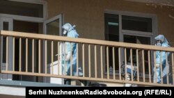 8274 медичних працівників було інфіковано від початку епідемії в Україні