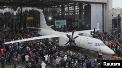 Презентація літака-демонстратора Ан-132Д, грудень 2016 року