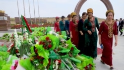 Diňle: Türkmenistanda Ýeňiş güni bellenýär, prezident Moskwada harby parada gatnaşýar
