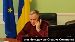 «Найближчим місцем, де може бути обговорена така заявка, буде Вільнюський саміт НАТО, який запланований на 11-12 липня цього року», – сказав Ігор Жовква