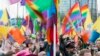 СМИ: десятки геев из Чечни тайно эвакуировались в Канаду 