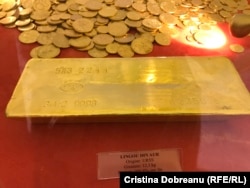 Lingou de aur de 12,3 kilograme, aflat în „micul” Tezaur din Muzeul BNR