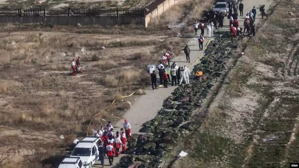 حکومت ایران به مدت چند روز در تلاش برای از بین بردن بقایای جنایت سرنگونی هواپیمای اوکراینی بود