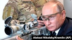 Володимир Путін останні кілька років постійно вихваляється російськими суперозброєннями, в існуванні яких немає певності