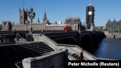 Parlament Velike Britanije u vreme pandemije korona virusa, april 2020. 