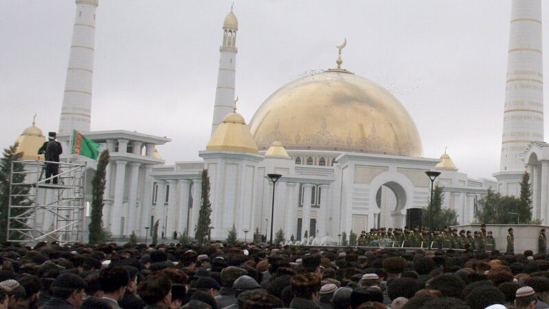 ABŞ-nyň Dini azatlyklar komissiýasy: Türkmenistan dini azatlygy bozmagyny dowam etdirýär