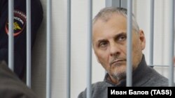 Бывший губернатор Сахалинской области Александр Хорошавин, во время заседания в Южно-Сахалинском городском суде.