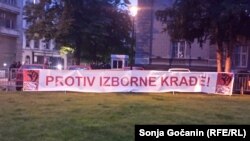 Transparent sa jednog od protesta "1 od 5 miliona" u Beogradu