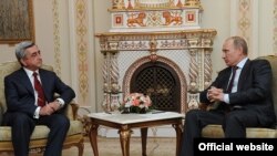 Ռուսաստան -- ՀՀ նախագահ ՍԵրժ Սարգսյանը հանդիպում է ՌԴ վարչապետ Վլադիմիր Պուտինի հետ, Մոսկվա, 25-ը հոկտեմբերի, 2011թ․