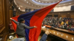 Қарабақ келісімімен келіспеген армяндар парламент үйін қалай басып алды?