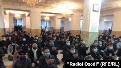 Расмийлар гигиена қоидаларига риоя қилинмайдиган масжидлар ёпилиши ҳақида огоҳлантирди.