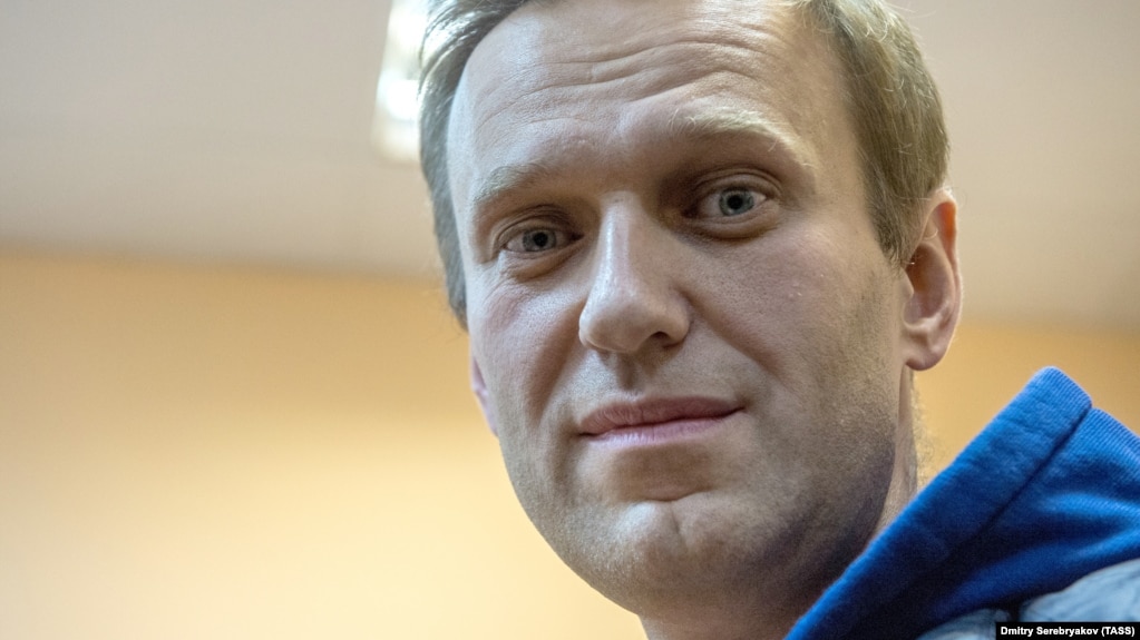 Ба Алексей Навалний иҷозат шуд, ба хориҷ равад