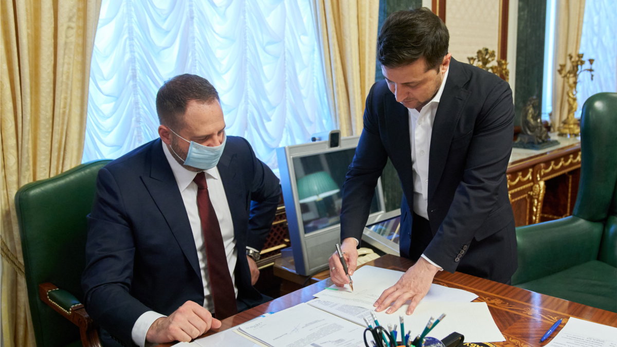 Зеленський скасував візи для громадян шести країн