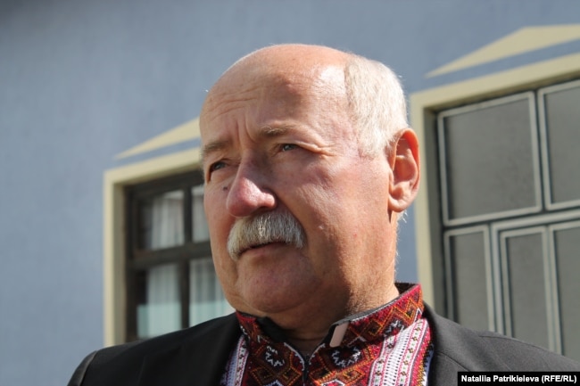 Отець Михайло Стахник