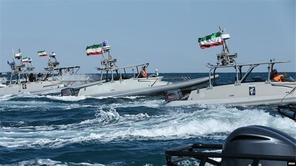 قایق‌های تندرو سپاه در خلیج فارس (عکس از آرشیو)