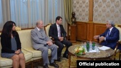 Armenia - President Serzh Sarkisian (R) meets with legal experts from the Council of Europe's Venice Commission, Yerevan, 24Aug2015.