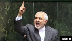 Mohammad Javad Zarif defending himself against fierce attacks in the Iranian parliament on July 5, 2020